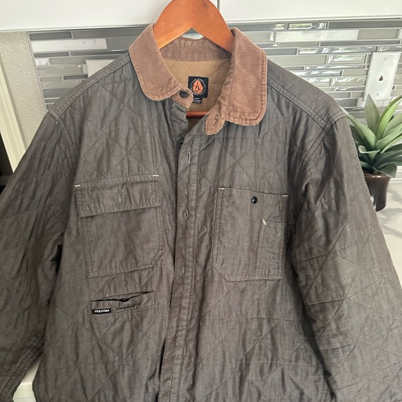Volcom Jacket - grey in great condition. Worn 3 times - Picture 1 of 6